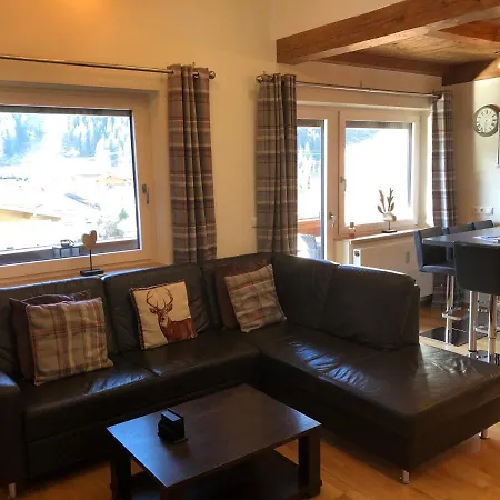 Central Penthouse - Sommerfelder Apartment Mayrhofen